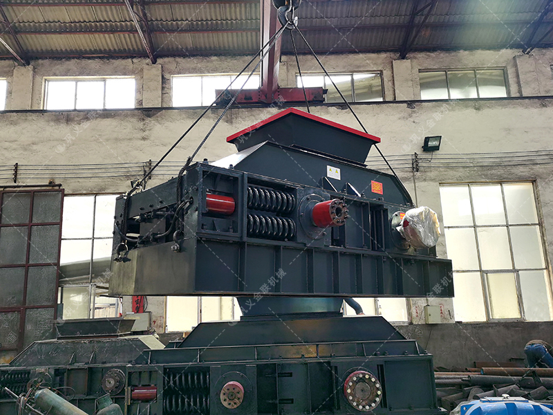 2PG1007中型直連式對(duì)輥破碎機(jī)發(fā)貨 發(fā)往廣東