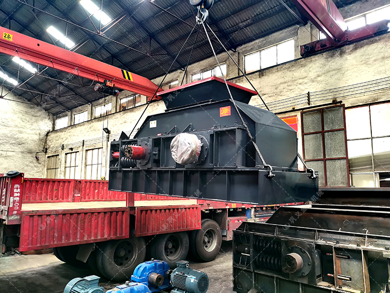 2PG1208彈簧式對(duì)輥制砂機(jī)發(fā)往陜西