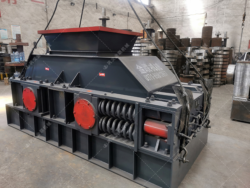 2PG1208大型液壓直聯(lián)式對(duì)輥破碎機(jī)發(fā)貨圖片