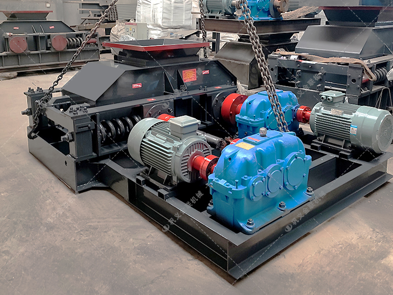 800x600中型直聯(lián)式對輥破碎機(jī)發(fā)往廣西