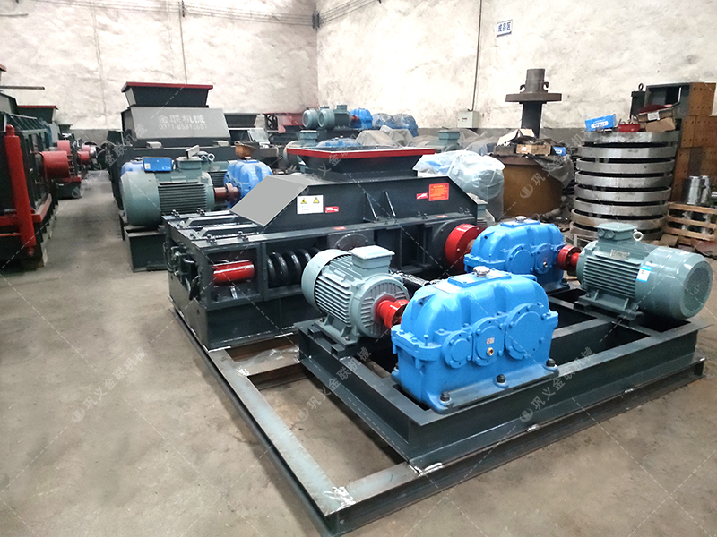 中型直連式對(duì)輥制砂機(jī)發(fā)往山西